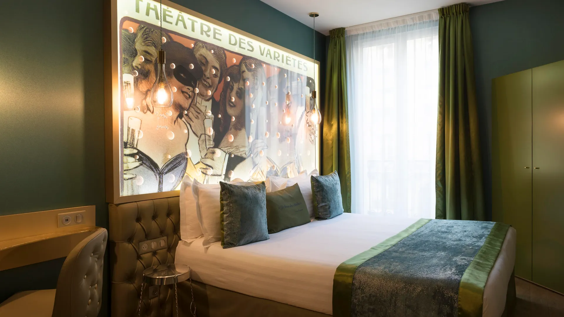 Hotel Les Bulles De Paris 4*,  France