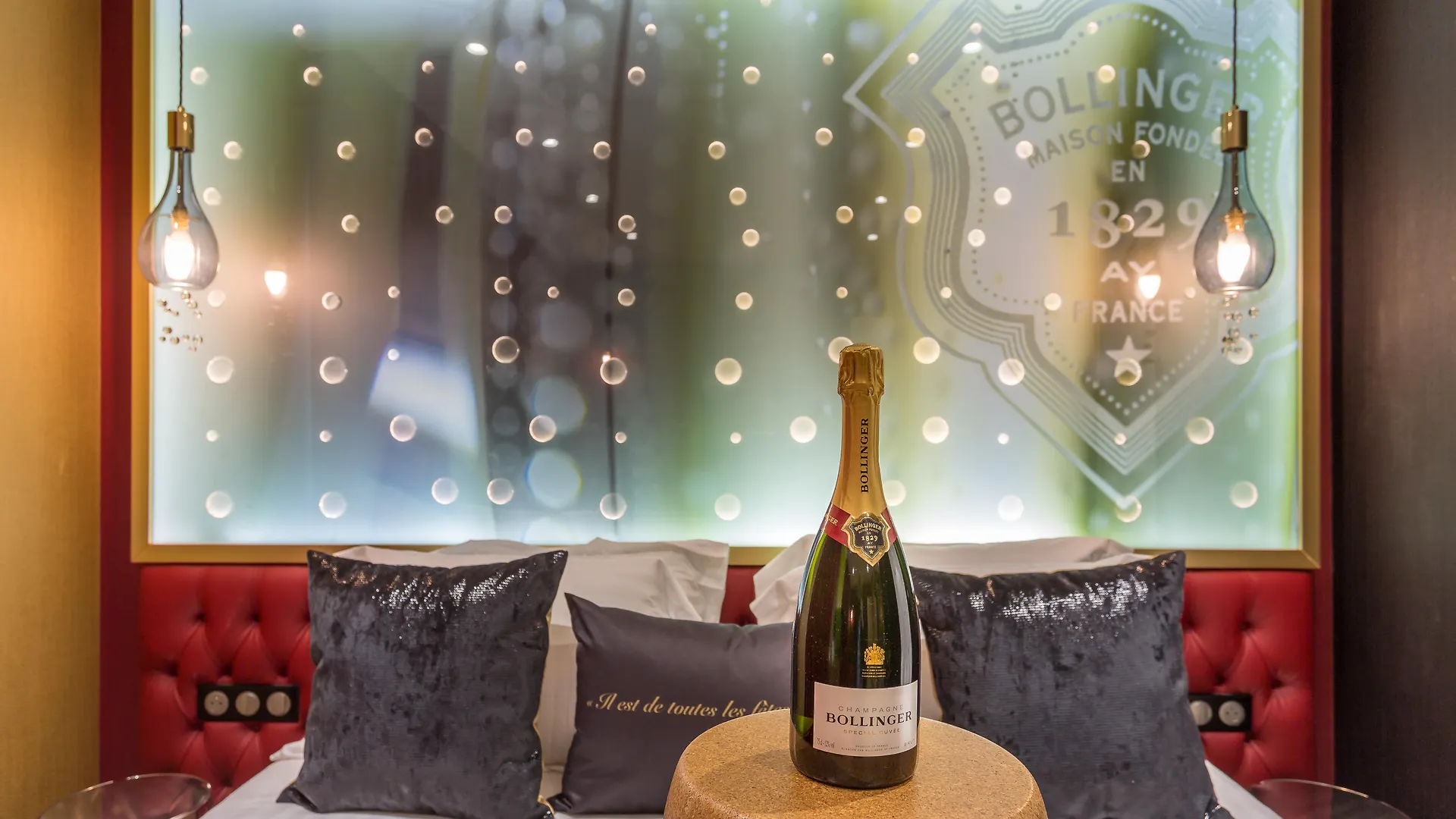 Hotel Les Bulles De Paris
