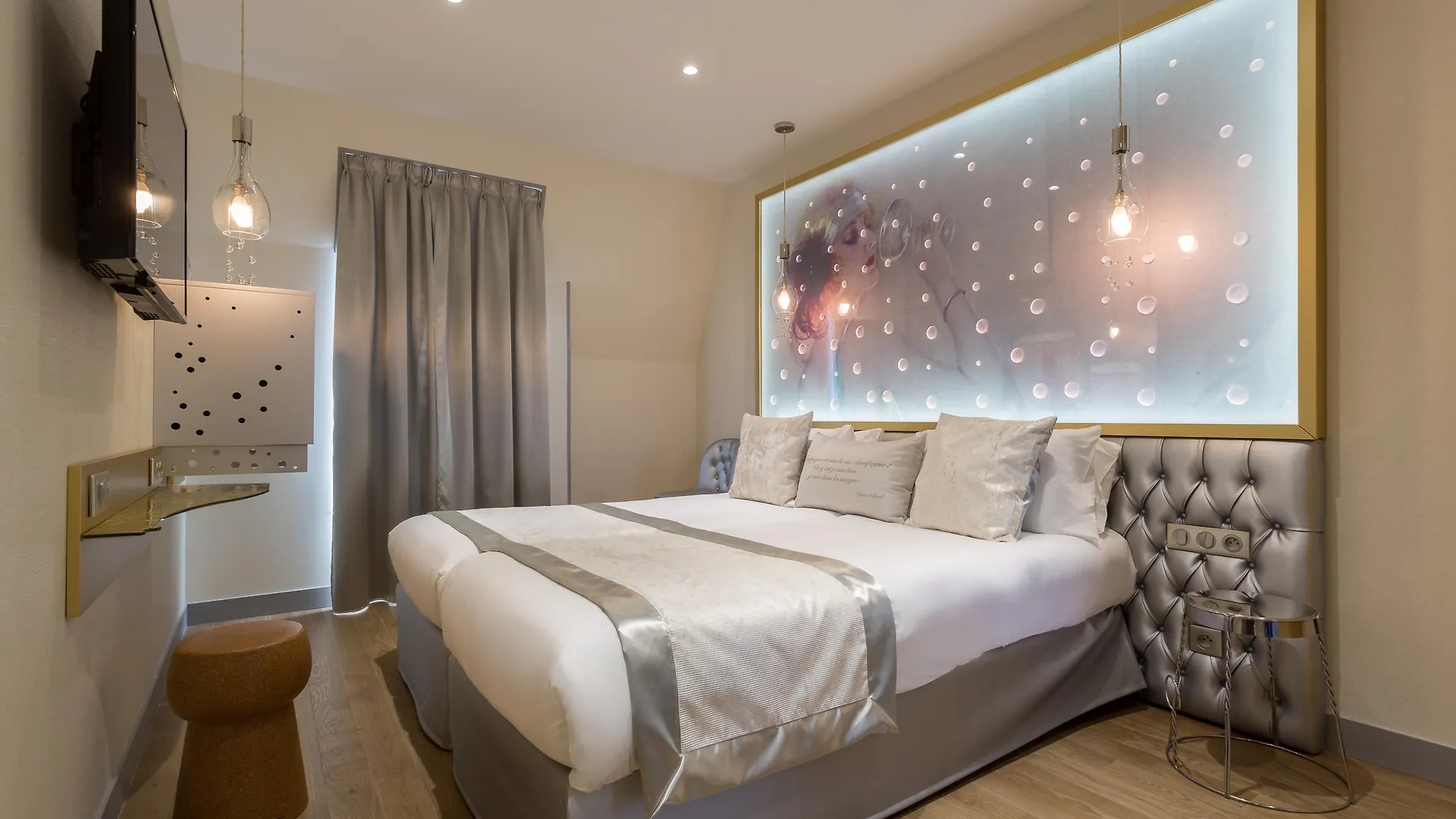 Hotel Les Bulles De Париж 4*,  Франция