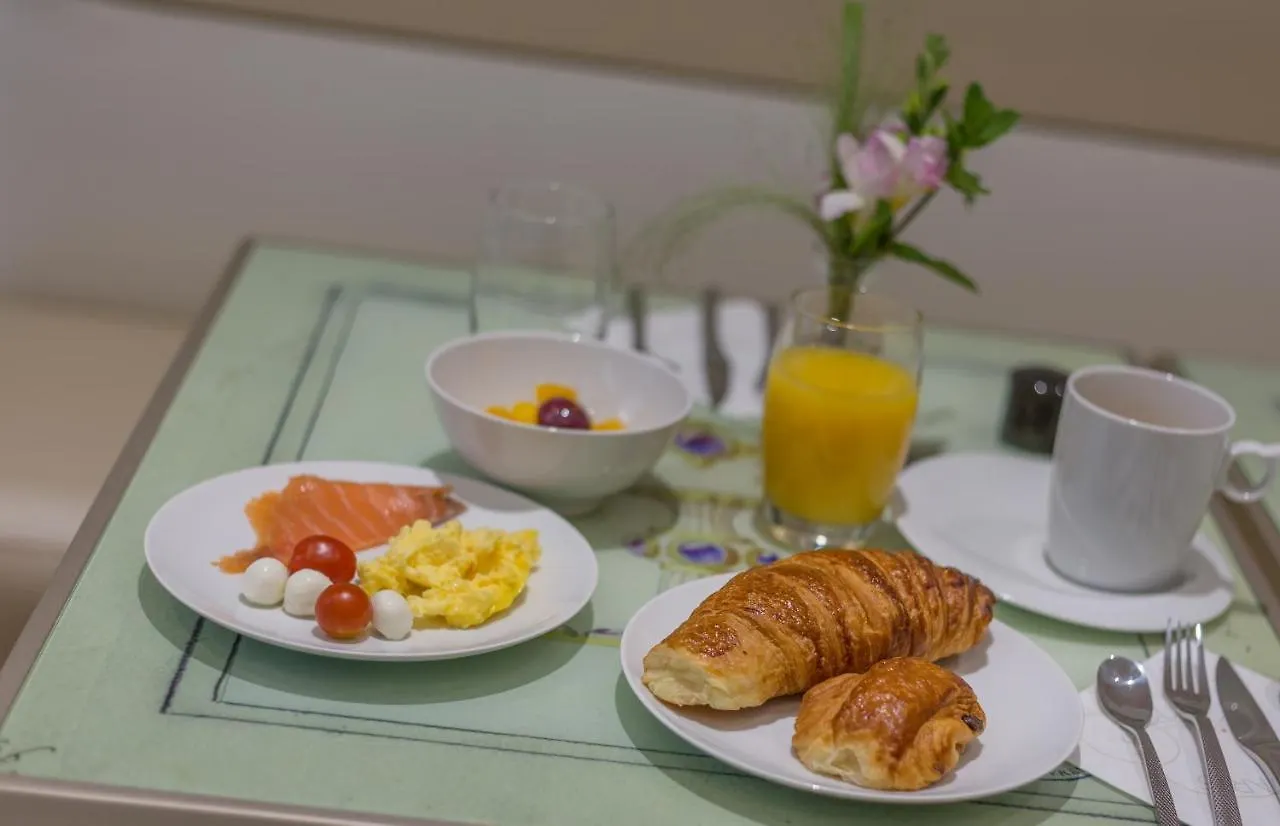 ****  Hotel Les Bulles De Париж Франция