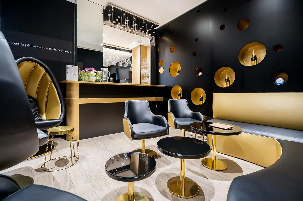 Hotel Les Bulles De Париж 4*,